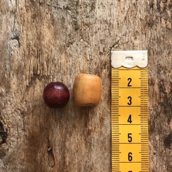 Bag of wooden beads - Picture 3 of 4